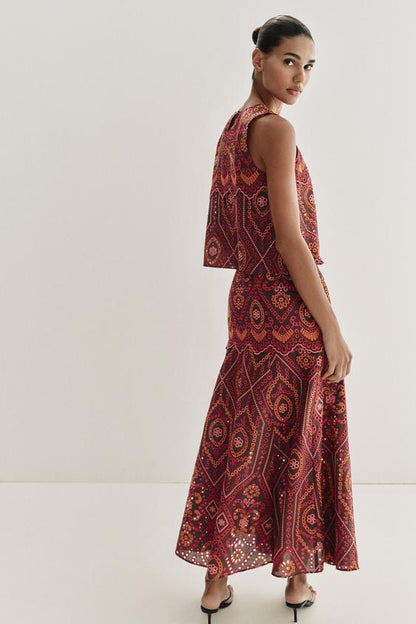 Top à broderies ajourées