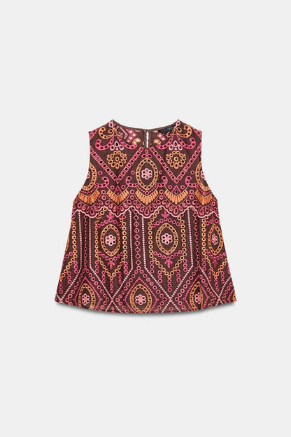 Top à broderies ajourées