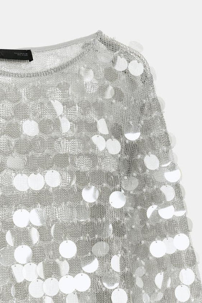 Robe courte en maille à sequins à perles