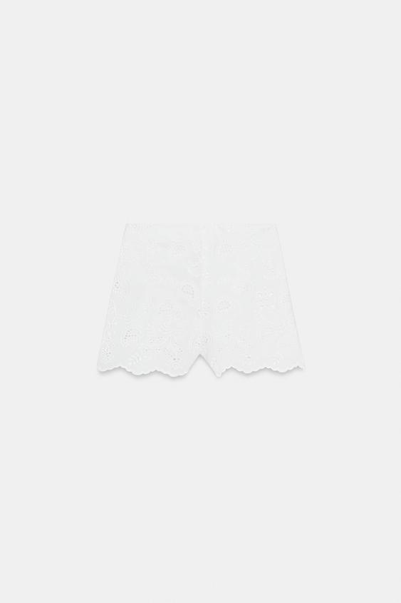 Bermuda à broderies ajourées