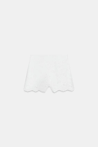 Bermuda à broderies ajourées