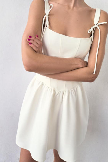 Robe corset à volume