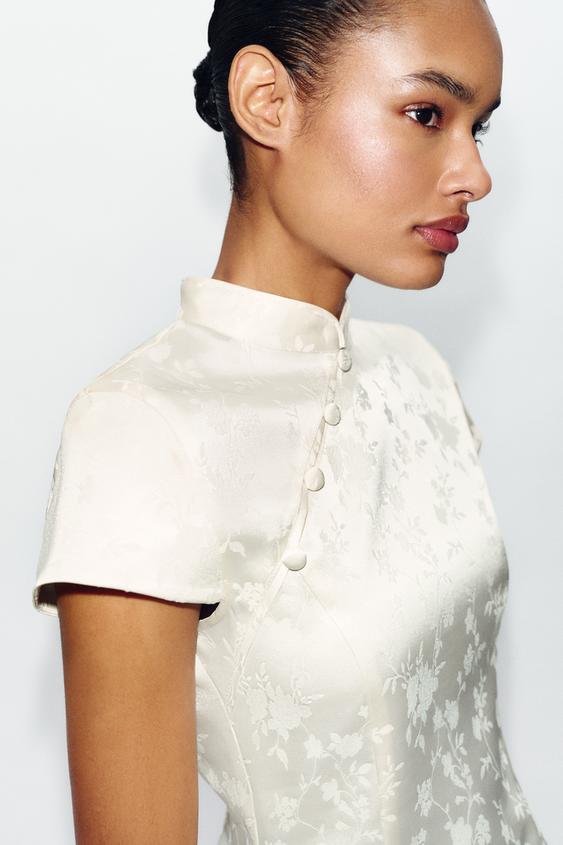Robe courte en jacquard