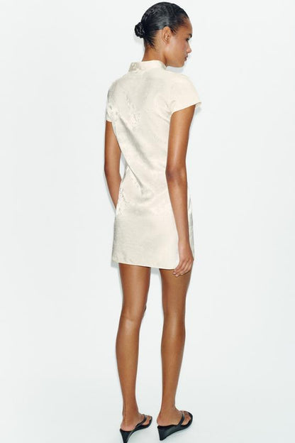 Robe courte en jacquard