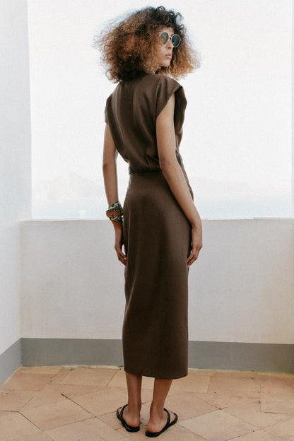 Robe midi en lin avec ceinture
