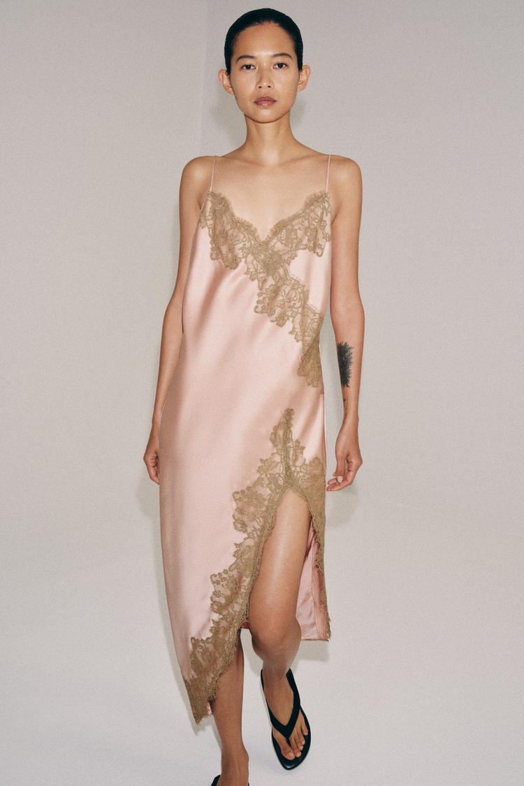 Robe satinée en dentelle ZW Collection