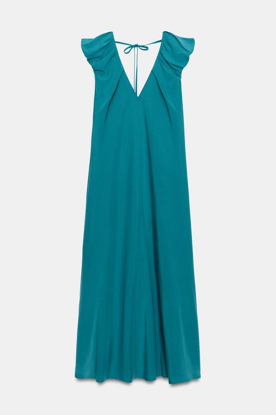Robe longue à épaules marquées