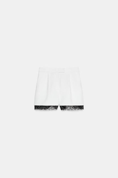 Bermuda contrasté en dentelle