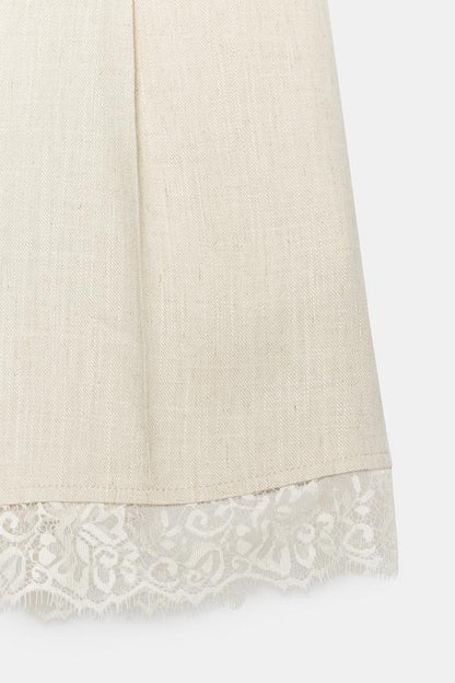 Bermuda à pinces en dentelle