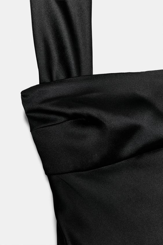 Robe satinée effet foulard