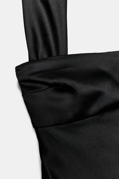 Robe satinée effet foulard