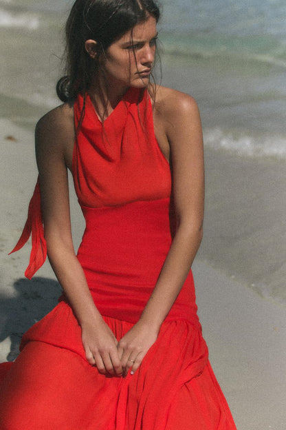 Robe dos-nu contrastée à volume