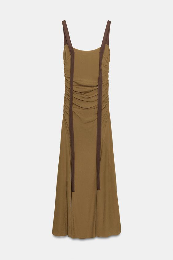Robe drapée en georgette