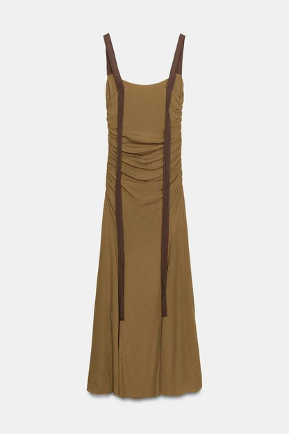 Robe drapée en georgette