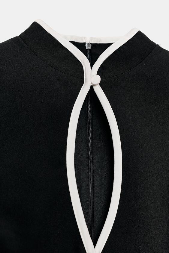 Robe mini à passepoils contrastés