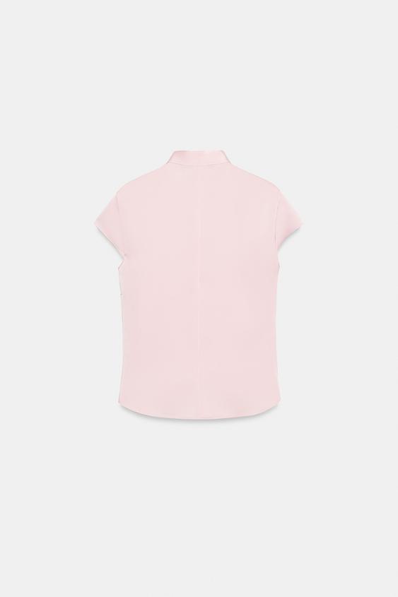 Top satiné à boutons latéraux
