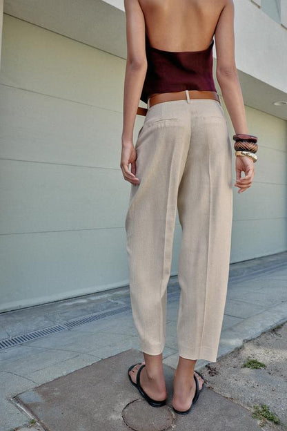 Pantalon en lin à pinces avec ceinture