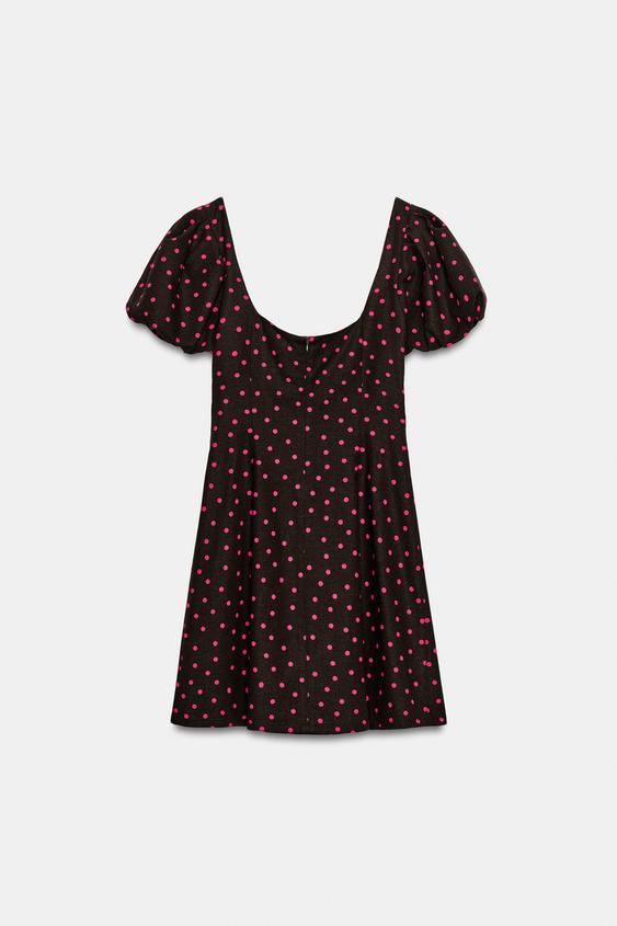 Robe à pois à manches bouffantes en lin