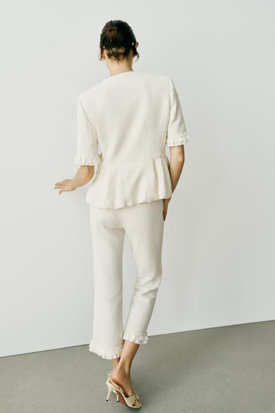Pantalon légèrement évasé à volants