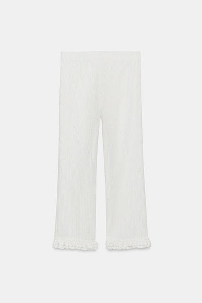 Pantalon légèrement évasé à volants