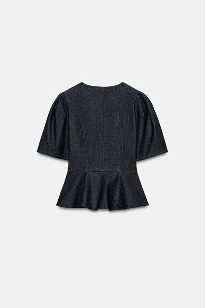 Top peplum à brandebourgs