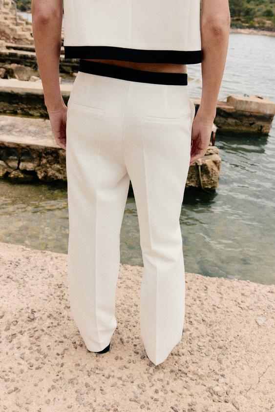 Pantalon droit à taille contrastée