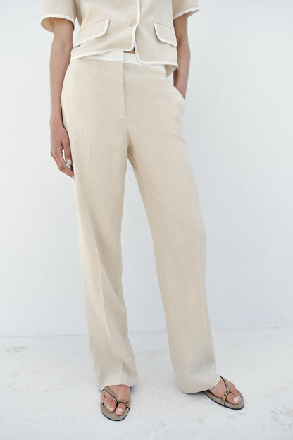 Pantalon droit en lin à taille contrastée