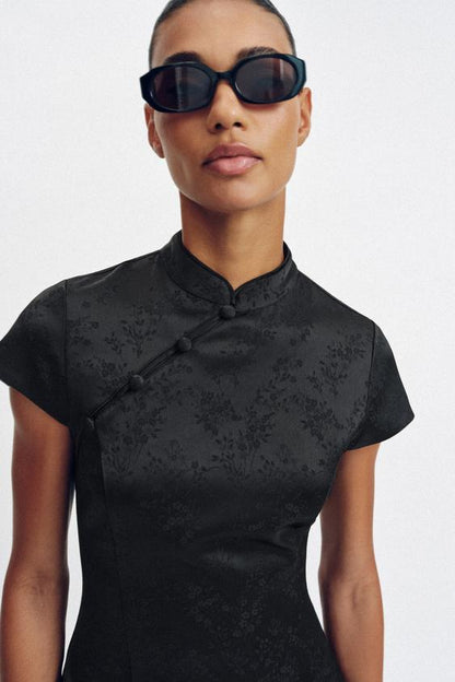 Robe courte en jacquard
