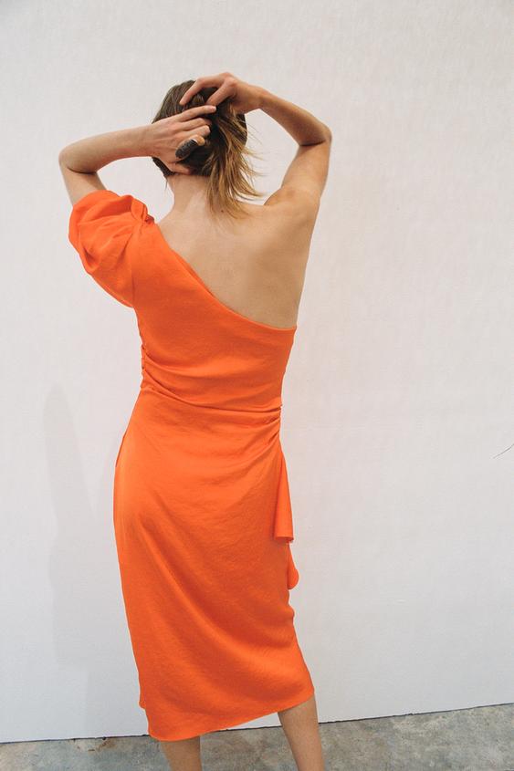 Robe midi asymétrique satinée