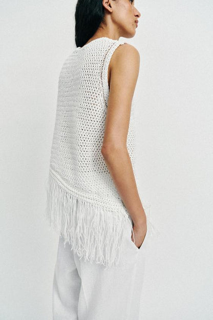 Top en maille à franges
