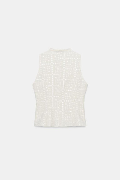 Top à broderies ajourées et brandebourgs
