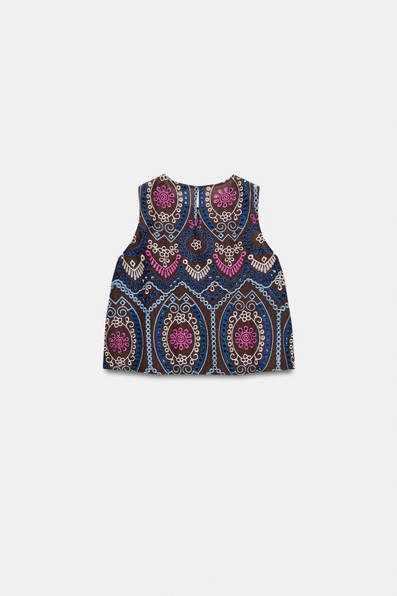 Top à broderies ajourées
