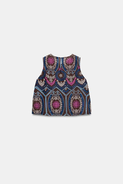 Top à broderies ajourées