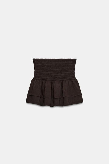 Short smocké à volants
