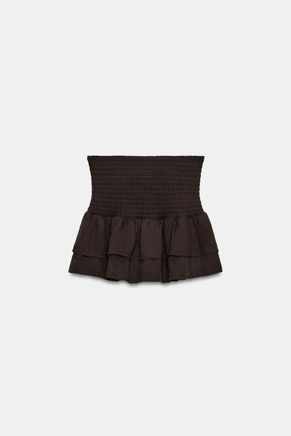 Short smocké à volants