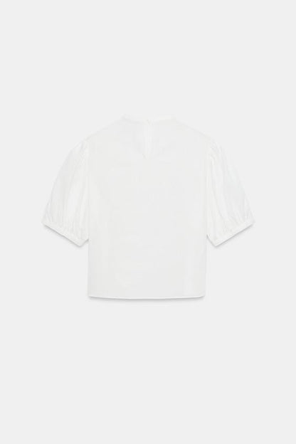 Chemise à brandebourgs à manches courtes bouffantes