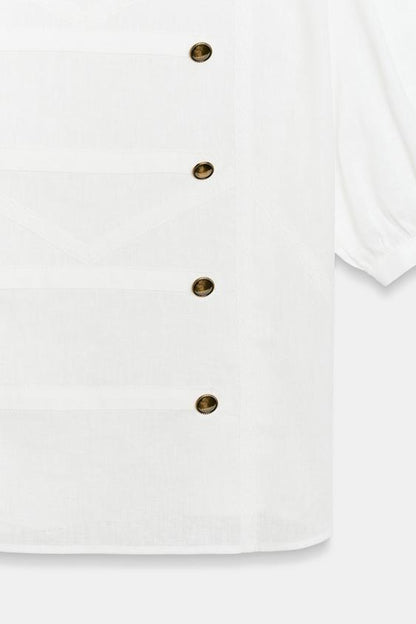Chemise à brandebourgs à manches courtes bouffantes
