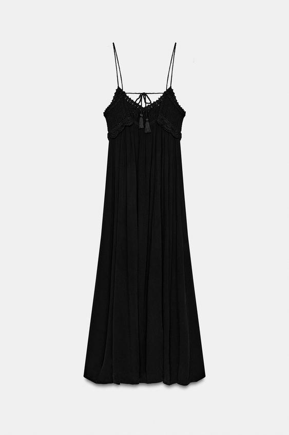 Robe longue contrastée en maille au crochet