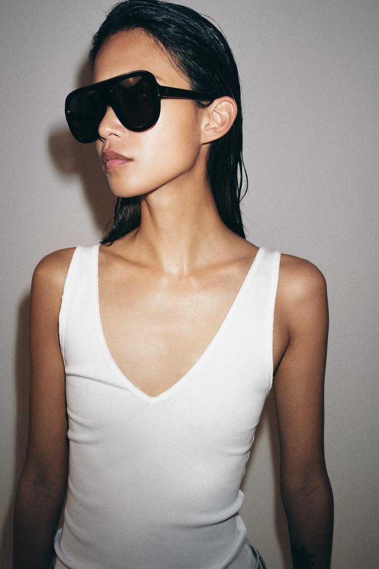 Top décolleté en V côtelé