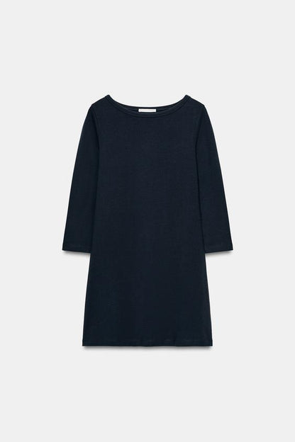Robe courte à col bateau
