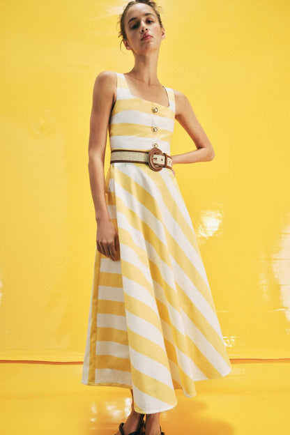 Robe midi à rayures avec ceinture