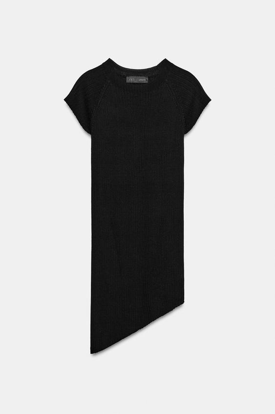 Top côtelé en maille asymétrique