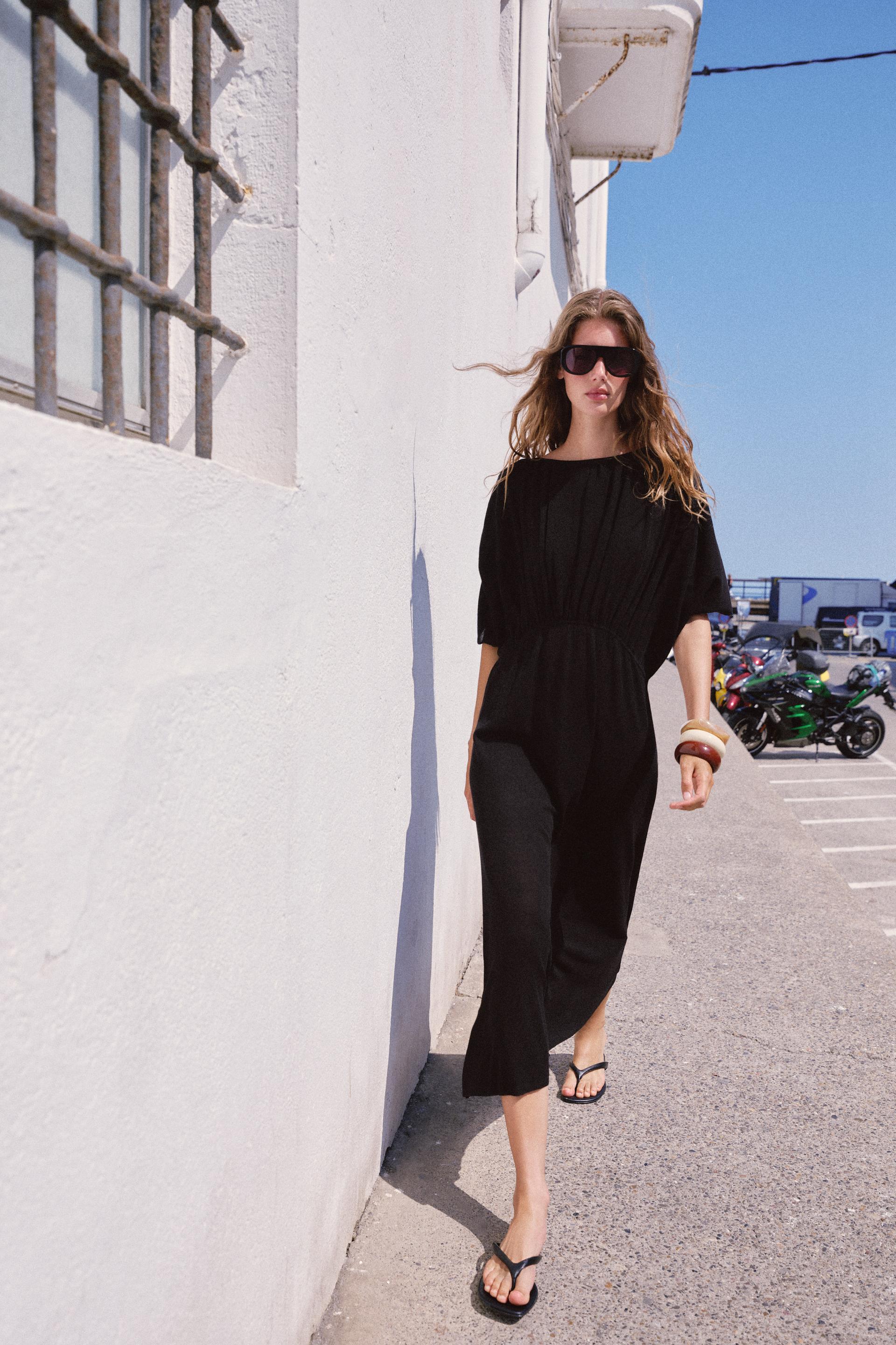 Robe longue en maille à fronces à la taille