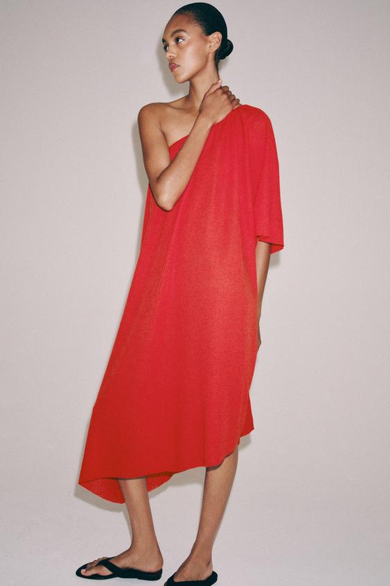 Robe en maille asymétrique