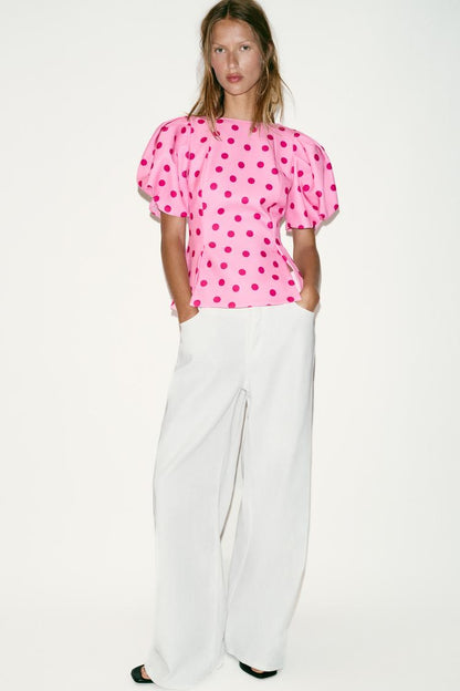Top à pois à manches bouffantes