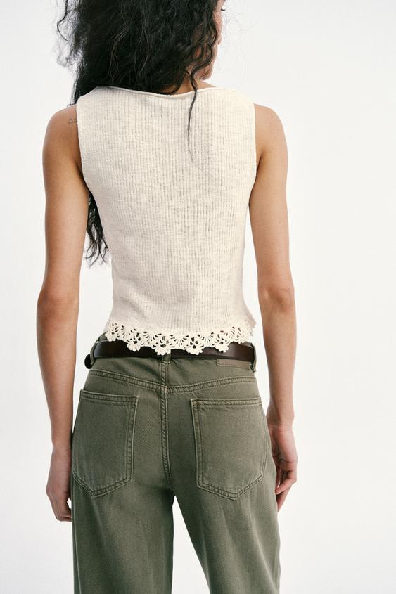 Top en maille à bas crocheté
