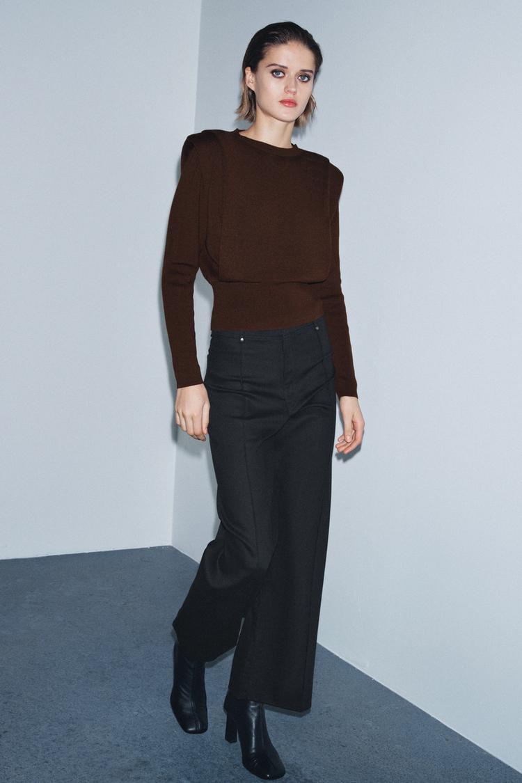 Pull en maille à épaulettes