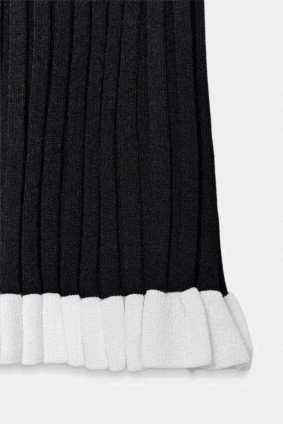 Robe courte en maille côtelée