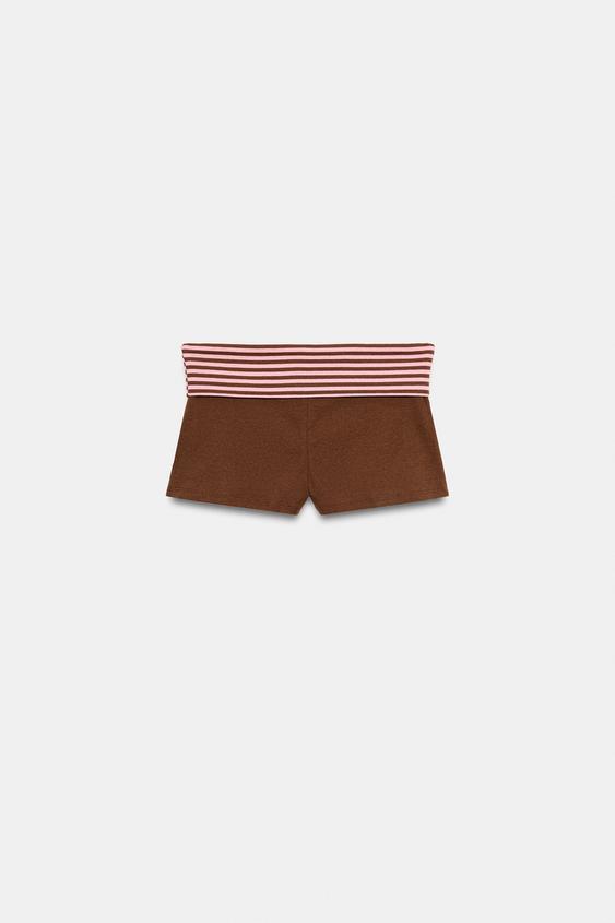 Short mini à taille rayée