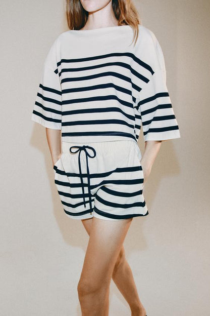 Short à rayures
